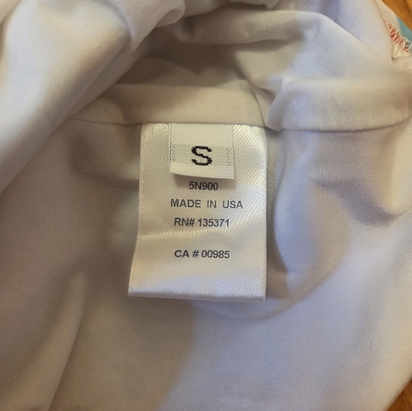 Oscar de la Renta Red and Blue Patterned Swimwear - Picture 4 of 7